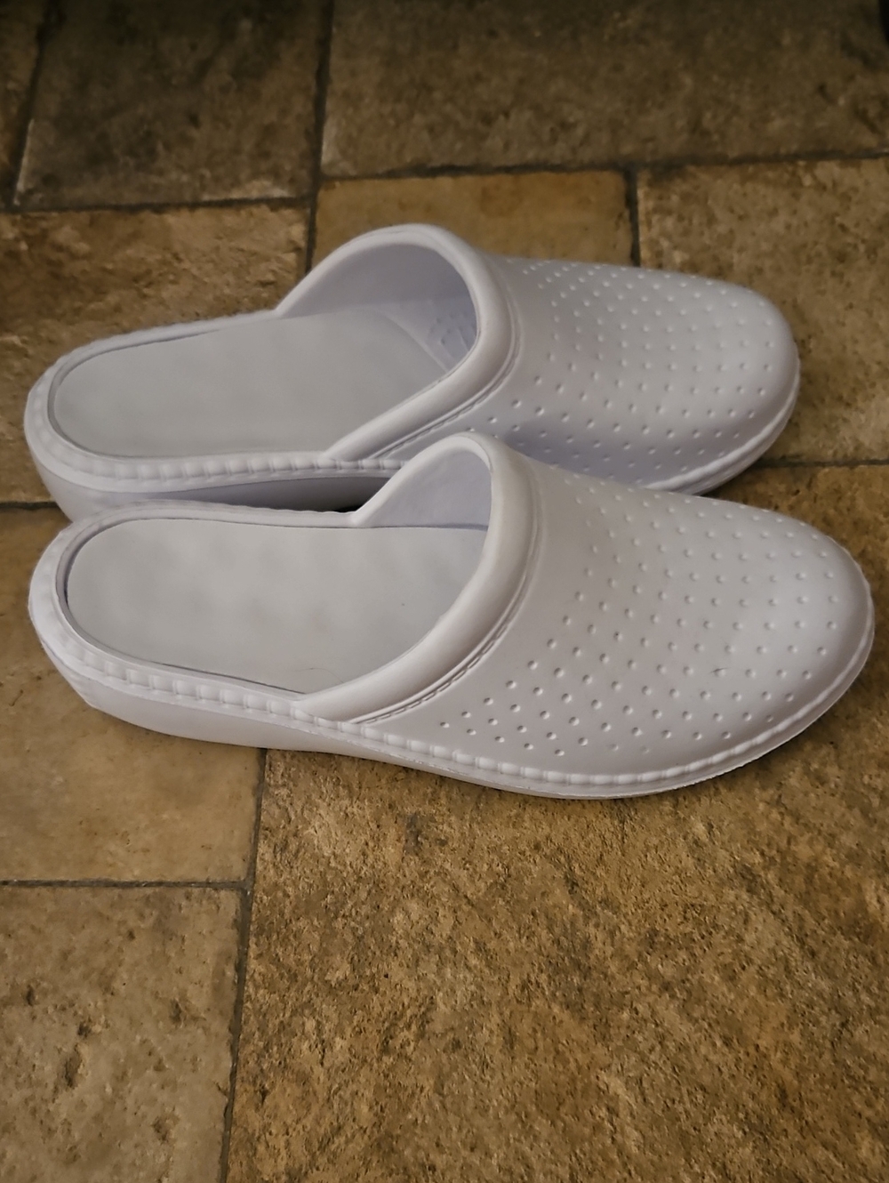 Womens White Slip-On Comfort Clogs